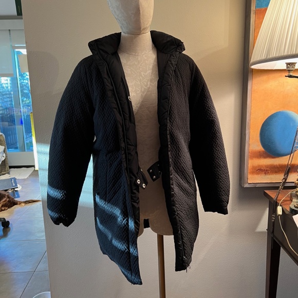 Woman's Gently Used Down Filled Trapunto Stitched Prada Puffer Jacket L - Picture 9 of 16